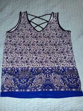 Lavish Paisley sleeveless summer top size 1X